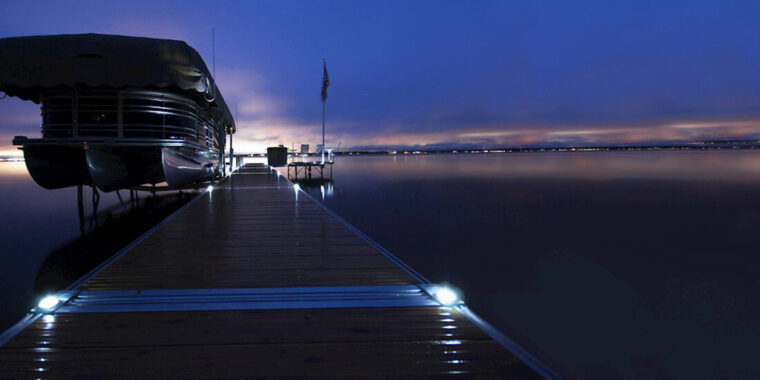 ShoreMaster Solar Dock Lights