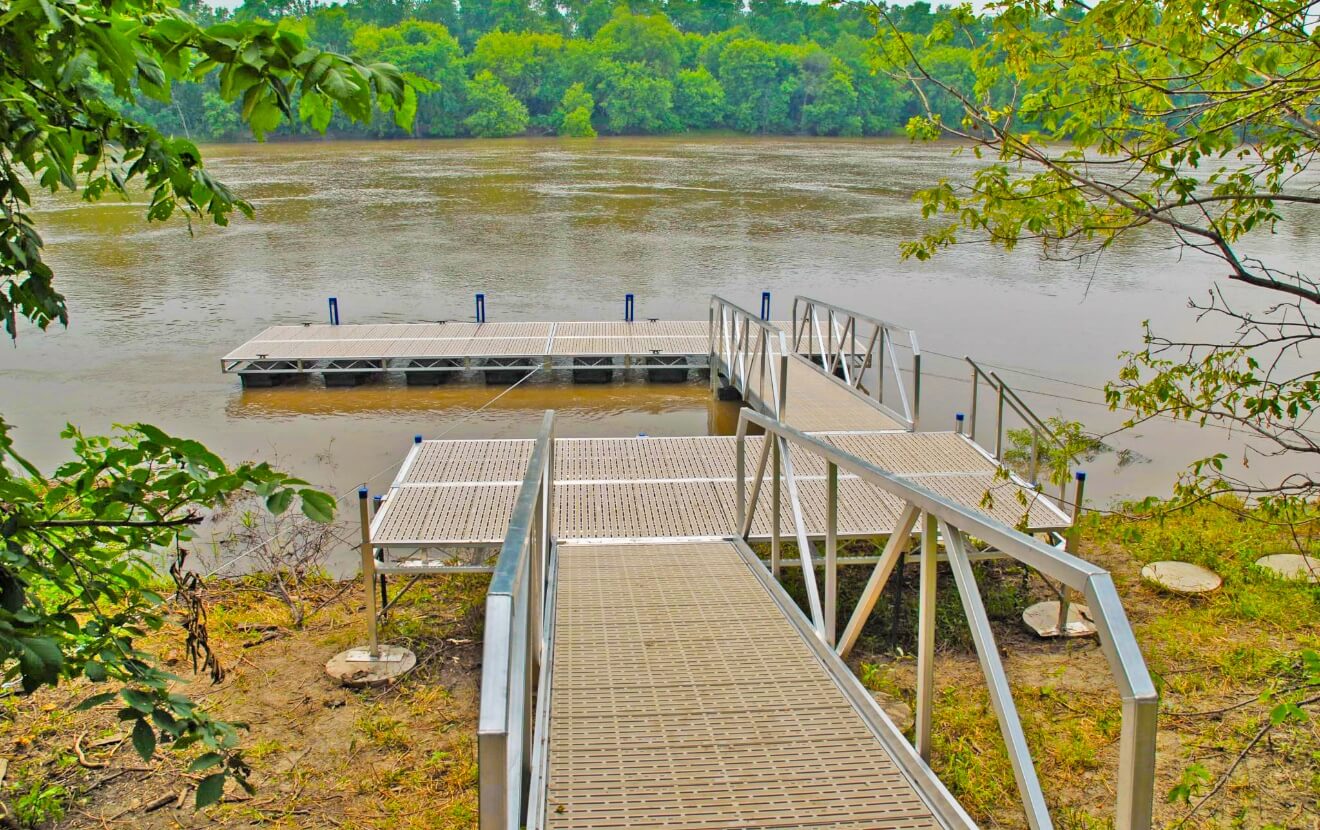 ShoreMaster Infinity FTS9 Dock • Marine Dock & Lift